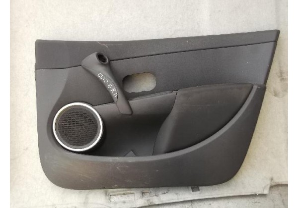 Обшивка, (дверна карта), двері передньої правої Renault Clio III, 8200293530